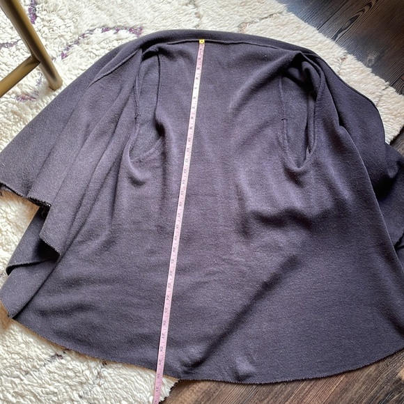 Sweater Wrap Gray/Brown Vest Size Medium - Picture 7 of 8